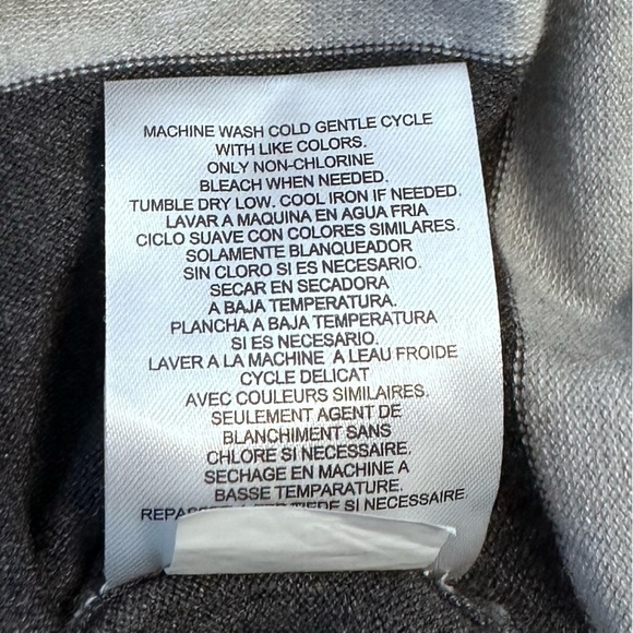 Jones New York V-Neck Relaxed Striped Sweater - Picture 6 of 6